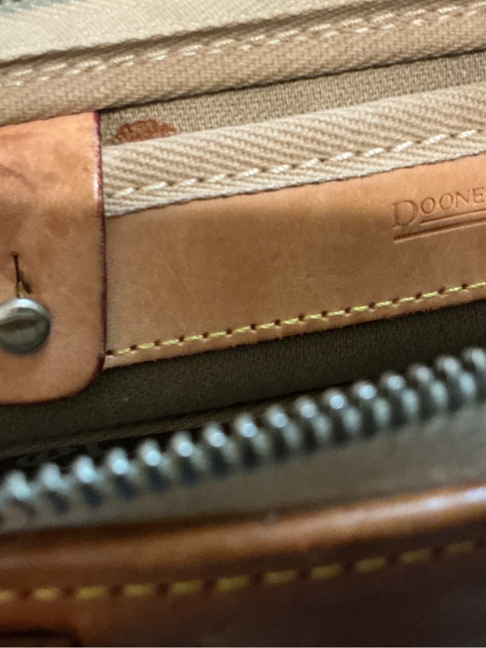 ❌❌❌SLS26Vtg Dooney & Bourke DB Signature Canvas Shoulder Bag Olive Taupe - Picture 6 of 16